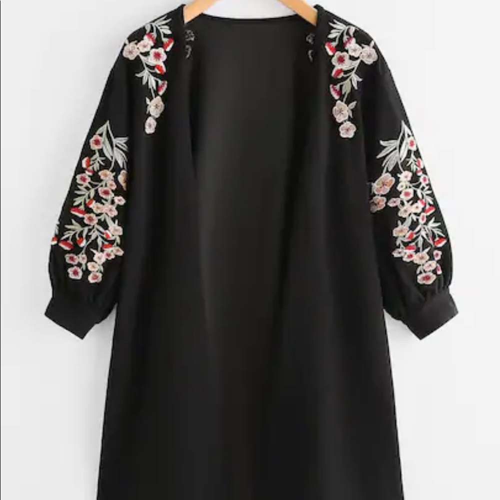 Shein - Picture 1 of 4